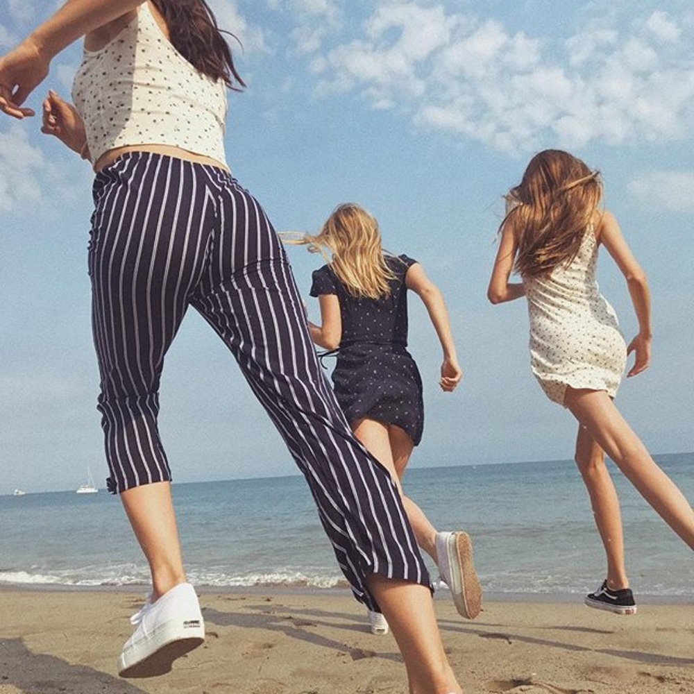 Brandy Melville Striped lightweight pants - Picture 5 of 6